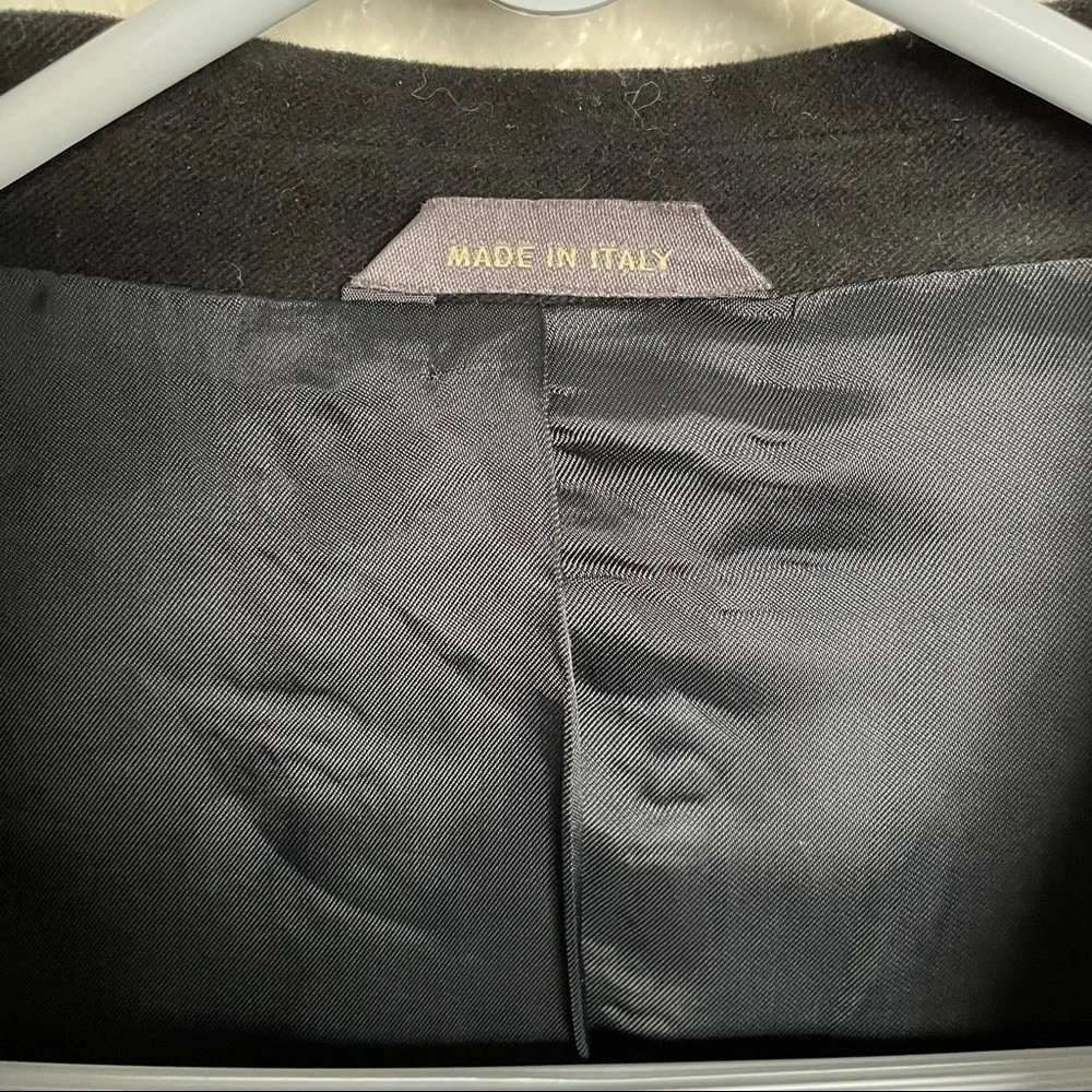 Banana Republic Men’s Black Long sleeves Velvet Blazer Size L/Long